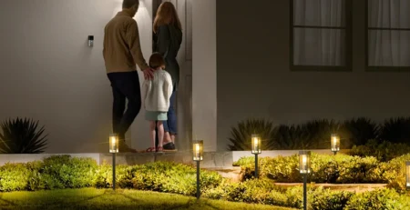 solar pathway light